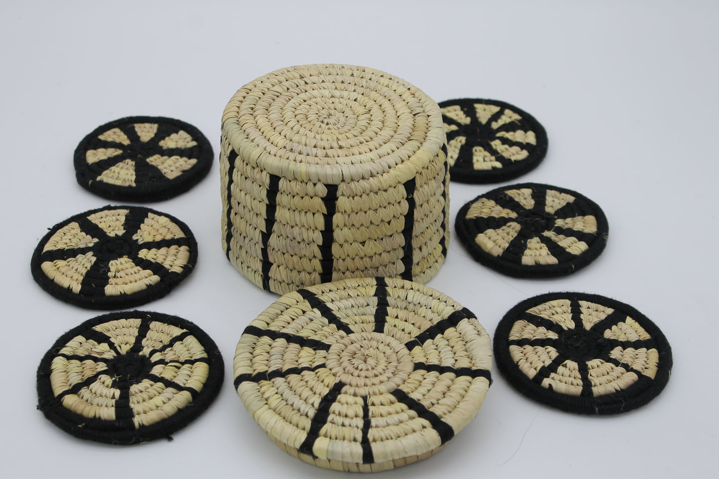Set of 6 Sabai Grass Coasters in Matching Case - black accent