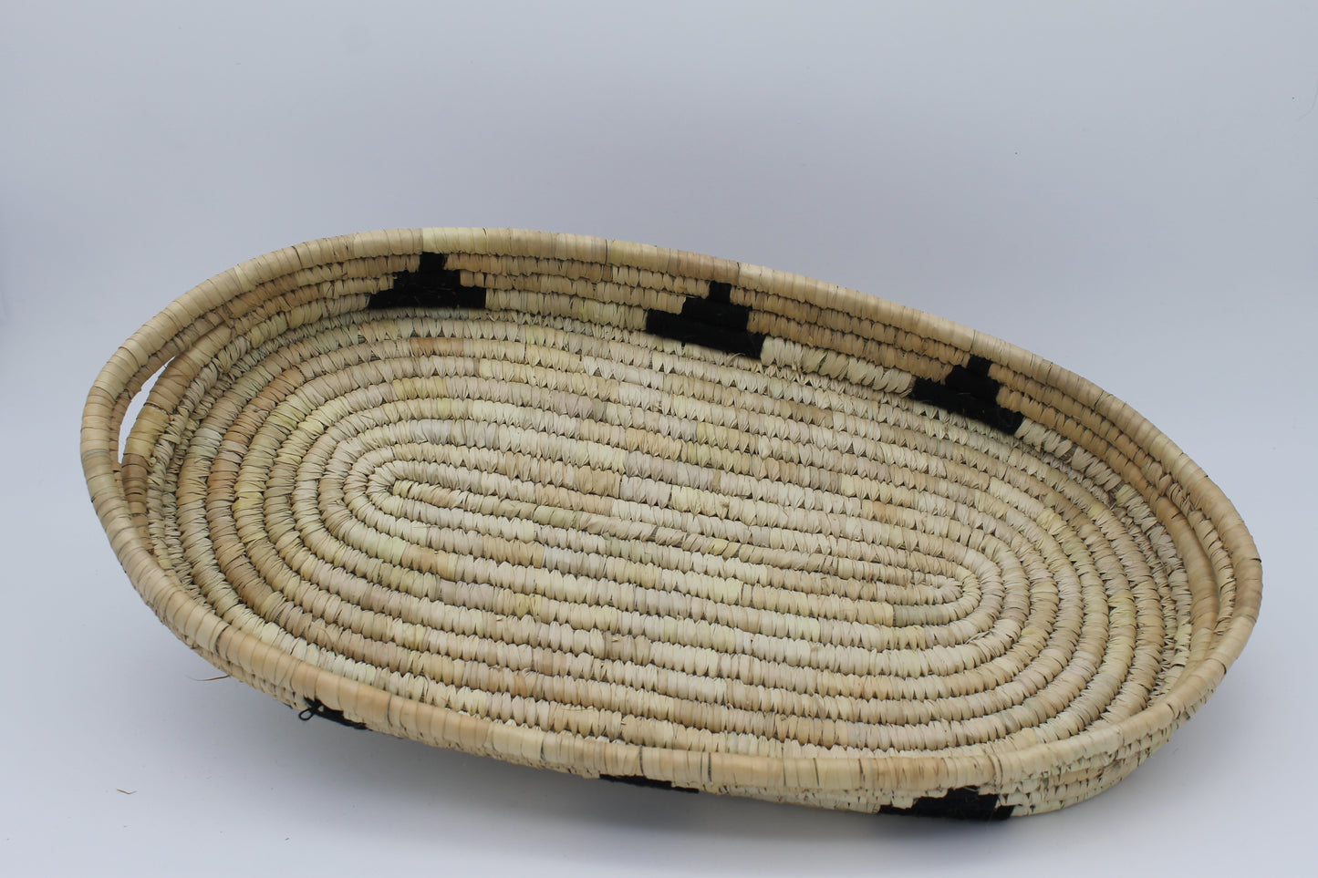 Natural Weave™ – Handwoven Sabai Grass Organizer Tray with Black Accent